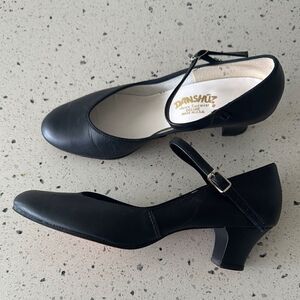 Danshuz Women's Dance Shoes Black Leather Size 9 Narrow Deluxe Made in USA EUC
